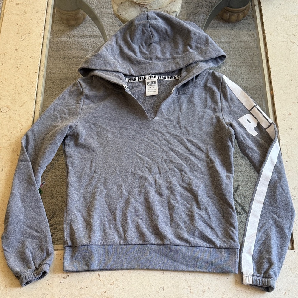 VICTORIA’S SECRET PINK Heather Gray Hooded Pullover with White Trim XS